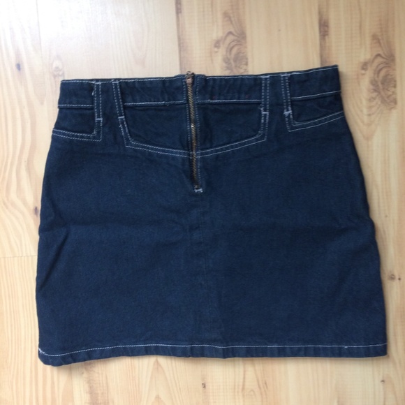 Urban Outfitters Denim Mini Skirt Darkwash Small - Picture 7 of 7